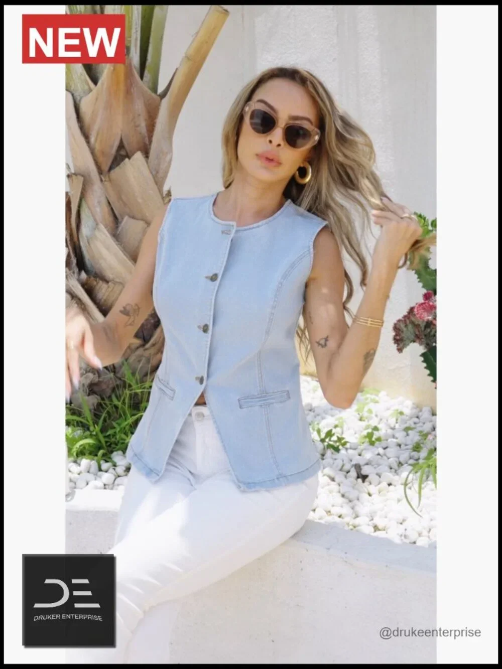 Women's Fitted Denim Vest Sleeveless Button Down Jean Vest